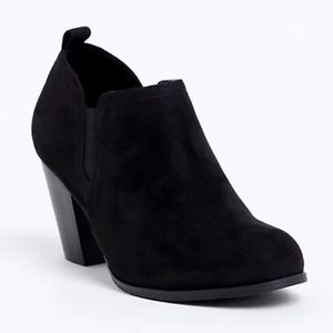 Torrid Black Faux Suede Booties